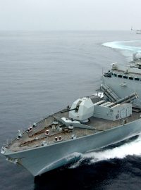 Írán testuje naše námořnictvo, řekl velitel britské fregaty, která nedokázala ochránit zajatý tanker