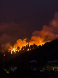 I v neděli postupoval požár na ostrově Gran Canaria.