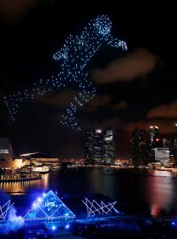 Show dronů v Singapuru na Silvestra