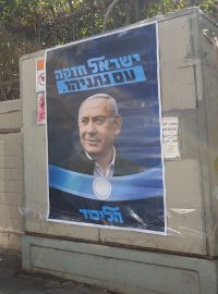 V Izraeli se opět čeká těsný souboj pravicové strany Likud premiéra Benjamina Netanjahua (na snímku) a centristické koalice Modrá a bílá někdejšího náčelníka generálního štábu izraelské armády Bennyho Gance.