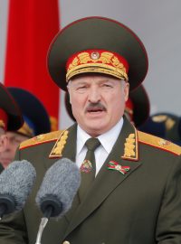 Běloruský prezident Alexandr Lukašenko na oslavách Dne vítězství