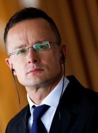 Maďarský ministr zahraničí Péter Szijjártó se obává, že při znovuotevření hranic by se zhoršila epidemiologická situace v zemi