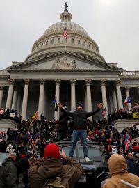 Za útokem na Kapitol ze 6. ledna 2021 stáli příznivci tehdejšího prezidenta Donalda Trumpa