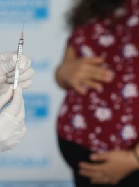 Očkování proti koronaviru v těhotenství