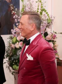 Na premiéře filmu Není čas zemřít se potkal herec Daniel Craig i s princem Williamem