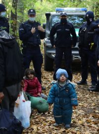 Iráčtí uprchlíci na hranicích Polska a Běloruska. Archivní foto