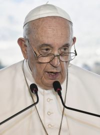Papež František při proslovu k uprchlíkům