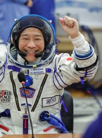 Japonský miliardář Jusaku Maezawa před odletem na Mezinárodní vesmírnou stanici
