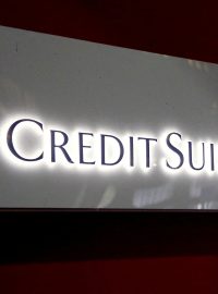 Ze švýcarské banky Credit Suisse unikla data o účtech více než 30 000 klientů