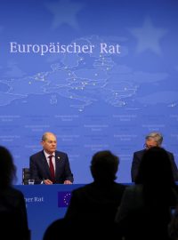Další sankční balíček probírali evropští lídři na summitu Evropské rady