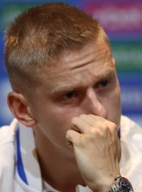 Slzy obránce ukrajinské reprezentace Oleksandra Zinčenka na tiskové konferenci před zápasem se Skotskem