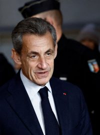 Bývalý francouzský prezident Nicolas Sarkozy u odvolacího soudu v Paříži