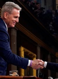 Kevin McCarthy a Joe Biden