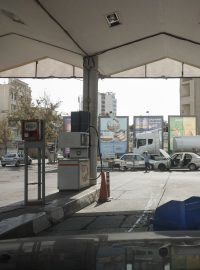 Uzavřená čerpací stanice v Teheránu