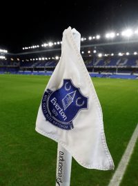 Everton za porušení finančních pravidel obdržel od vedení Premier League nejvyšší trest v historii soutěže Po odečtu 10 bodů klub padá na předposlední místo tabulky