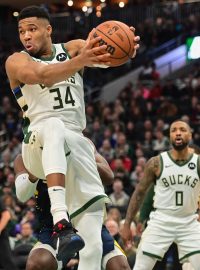 Janis Adetokunbo nastřílel ve středečním utkání NBA 64 bodů do koše Indiany a stanovil nový klubový rekord Milwaukee Bucks