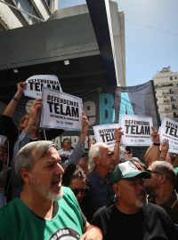 Protesty zaměstnanců v Argentině kvůli uzavření tiskové agentury Telam