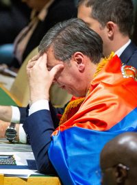 Srbský prezident Aleksandar Vučić po hlasování Valného shromáždění OSN o Srebrenici