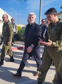 Prezident Petr Pavel ve vojenské základně v Erezu (Izrael)
