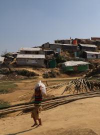 Uprchlické tábory připomínají podle Zbyňka Muchy slum nebo typickou asijskou vesnici.