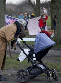 Protest proti násilí na ženách v Edinburghu