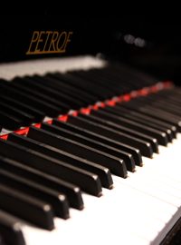 Piano firmy Petrof