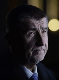 Andrej Babiš, který se cítí být za obou režimů jako vítěz, je přesvědčený, že je lepší než všichni ostatní včetně obou prezidentů