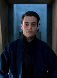 Rami Malek jako záporák Lucifer Safin v bondovce Není čas zemřít