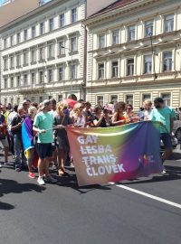 Prahou prošel průvod hrdosti Prague Pride.