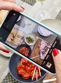Dnes na focení postačí modernější verze mobilu, často předčí i ty dobré klasické foťáky