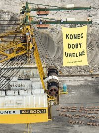 Aktivisté Greenpeace v prohlášení mimo jiné požadují, aby do roku 2030 přestala výroba elektřiny z uhlí, do roku 2035 žádají kompletní „konec uhlí“.