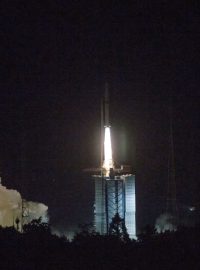 Raketa Long March-4C s družicí odstartovala z kosmodromu Si-čchang.