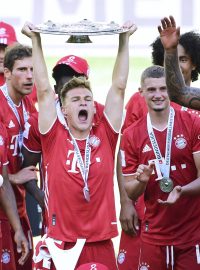 Fotbalisté Bayernu Mnichov se radují z titulu