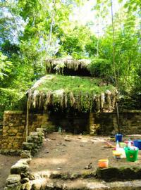 Mayský palác, který objevili archeologové na poloostrově Yucatán.