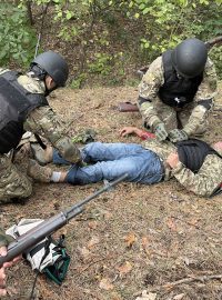 S výcvikem tu Češi začali už v dubnu a vycvičili už přes 2000 lidí