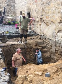 Archeologický výzkum na hradě v Úštěku