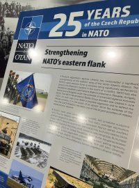 Výstava k 25 letům vstupu Česka do NATO ve Vilniusu