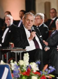 Miloš Zeman uděluje státní vyznamenání 28. října 2022