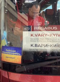 Viktor si za 2500 korun koupil jízdenku na autobus do Kyjeva dva dny dopředu