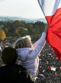 Demonstrace 16.11. na Letenské pláni.