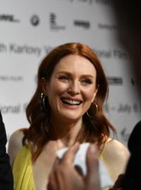 Na 54. ročník Mezinárodního filmového festivalu v Karlových Varech přijela oscarová americká herečka Julianne Moore.