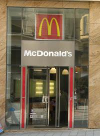 Restaurace McDonald&#039;s na Masarykově ulici v Brně.