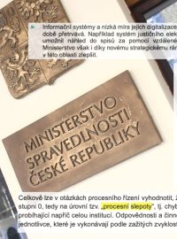 Zhodnocení fungování ministerstva spravedlnosti v analýze Ernst &amp; Young ukázalo některé slabé stránky (koláž iROZHLAS.cz)