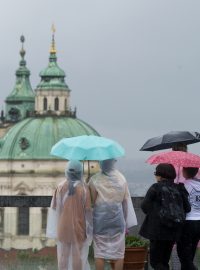 V druhé polovině září by mělo začít pršet. Srážky by však neměly vybočovat z dlouhodobého průměru.