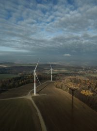 Ve Václavicích u Hrádku nad Nisou na Liberecku 16. listopadu spustili větrný park za 1,1 miliardy korun