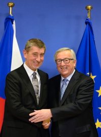 Andrej Babiš a Jean Claude Juncker po schůzce v Bruselu