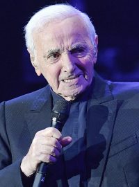 Francouzsko-arménský zpěvák a herec Charles Aznavour vystoupil v pražském Kongresovém centru.