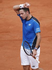 Zklamaný švýcarský tenista Stanislas Wawrinka po porážce v prvním kole French Open.
