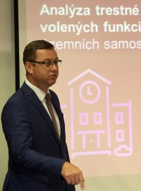 Nejvyšší státní zástupce Pavel Zeman na tiskové konferenci