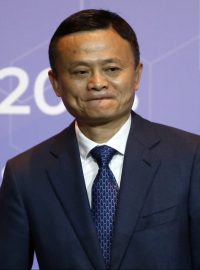Spoluzakladatel a výkonný prezident největšího čínského internetového obchodu Alibaba Jack Ma.